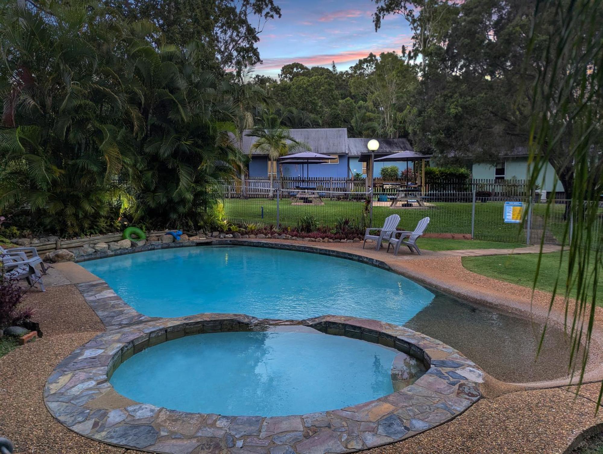 Gumnut Glen Cabins Yeppoon Exterior photo